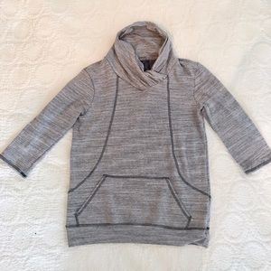 Loveappella athletic sweatshirt